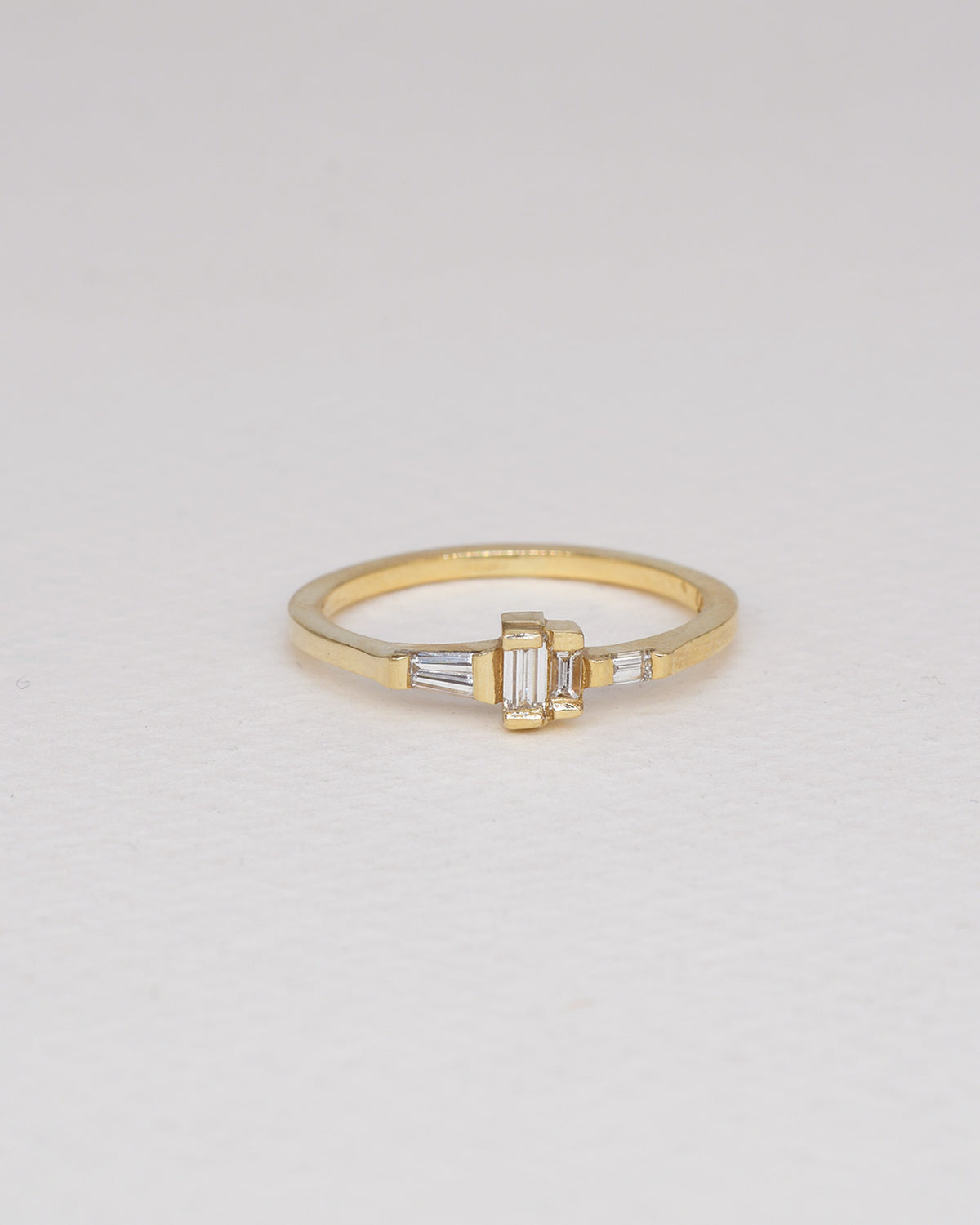 Manhattan White Diamonds Ring