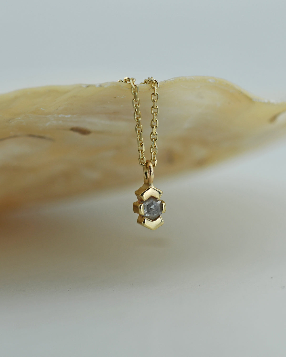 Lotus Gray diamond Necklace