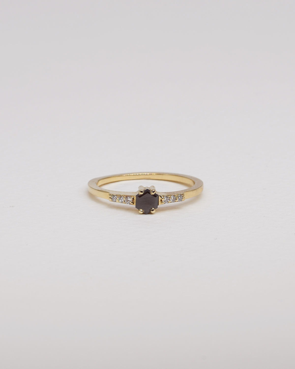 טבעת אן - יהלום שחור
