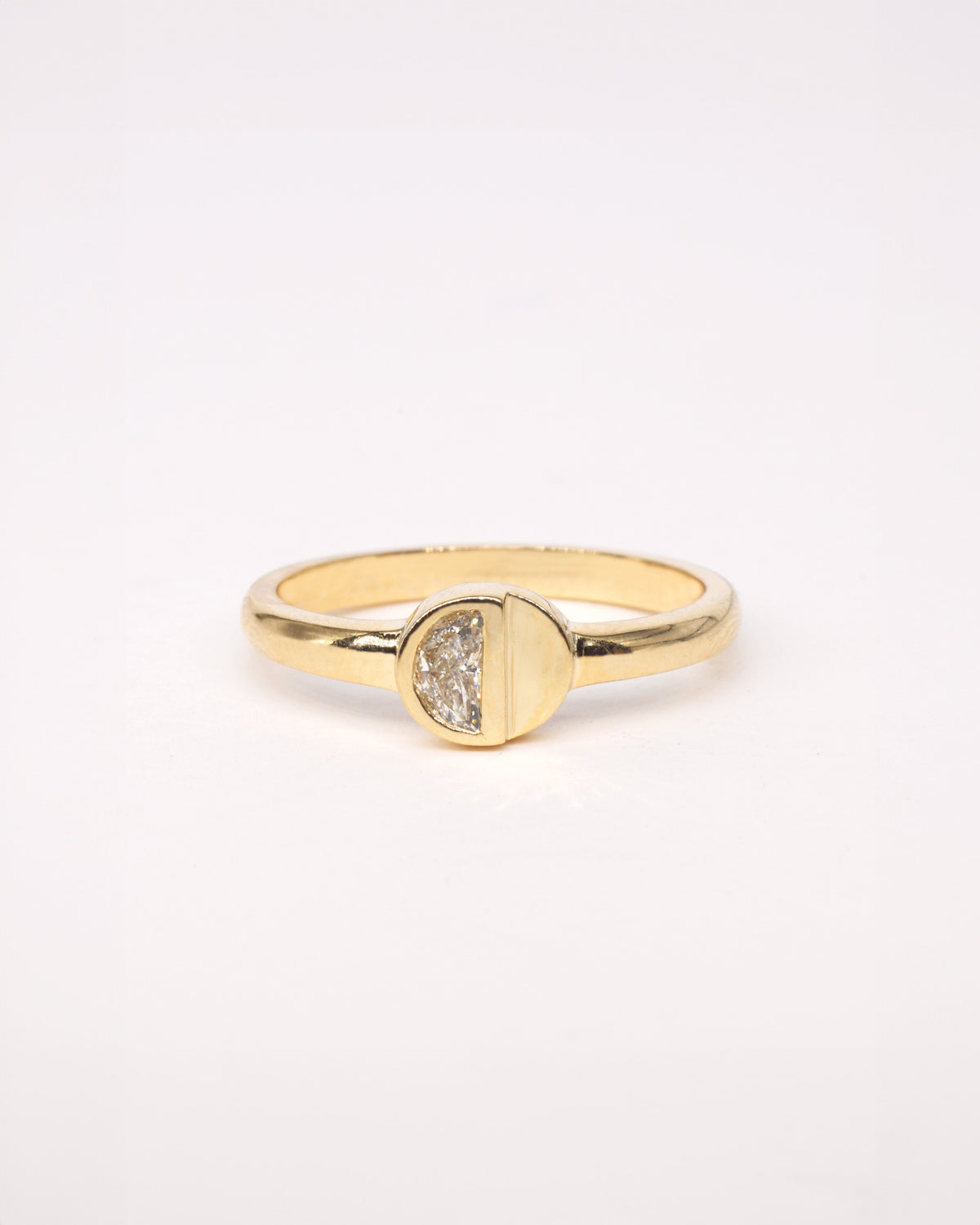 טבעת מון שאדו - יהלום לבן