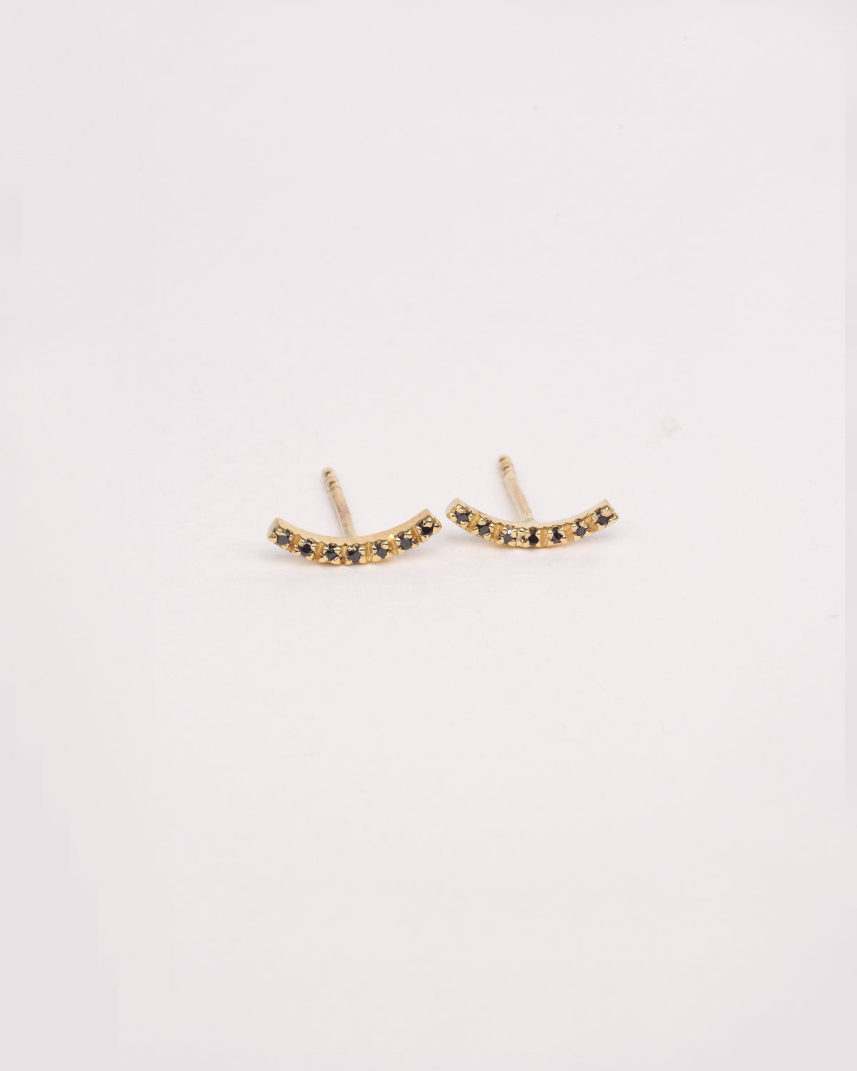 Curve Earrings - Black Diamonds