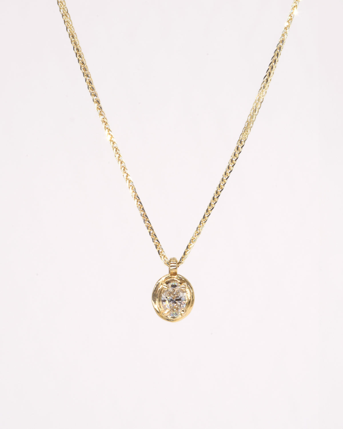 Liz Necklace - White Diamond