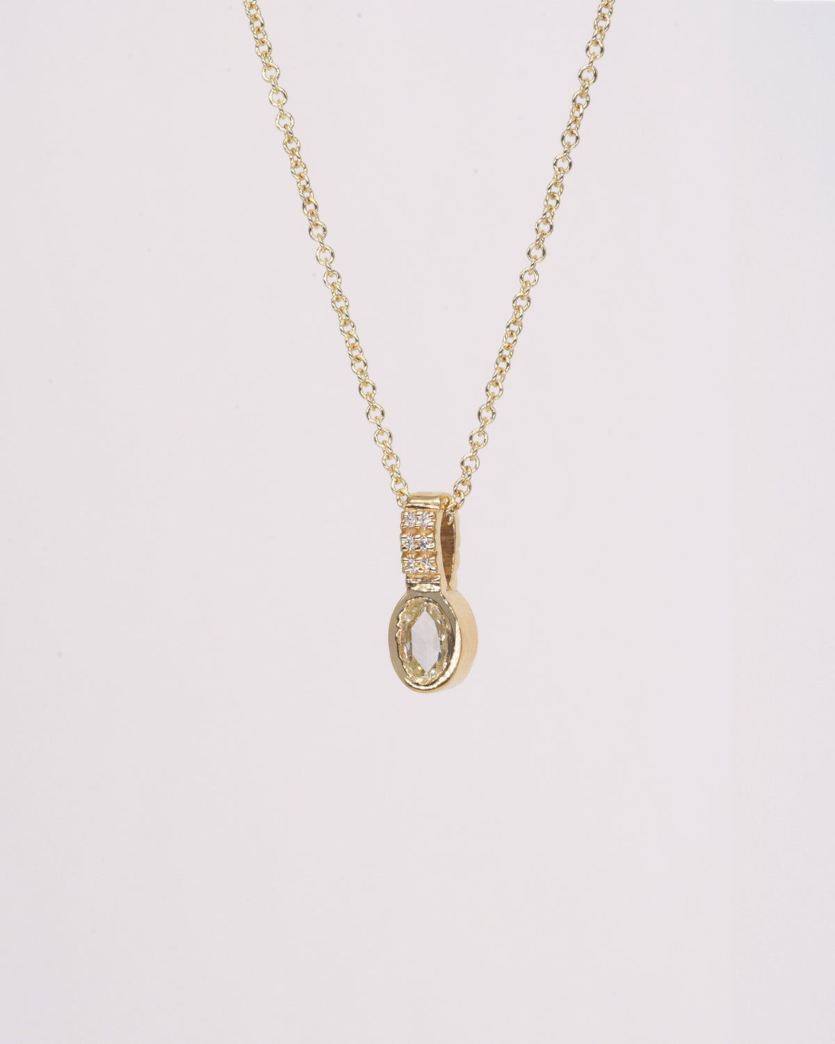 Jane Necklace - Oval