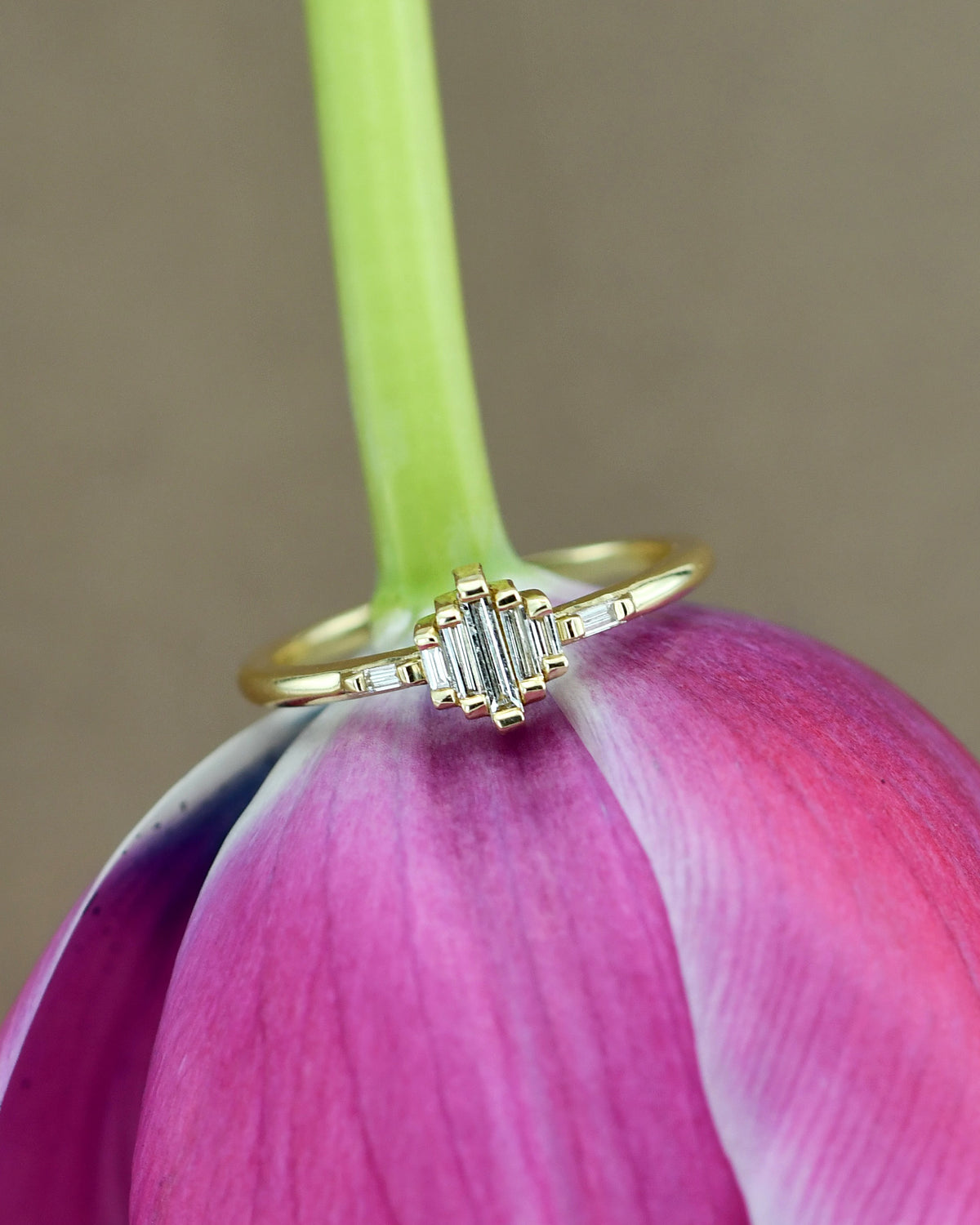 ROMI white diamonds ring