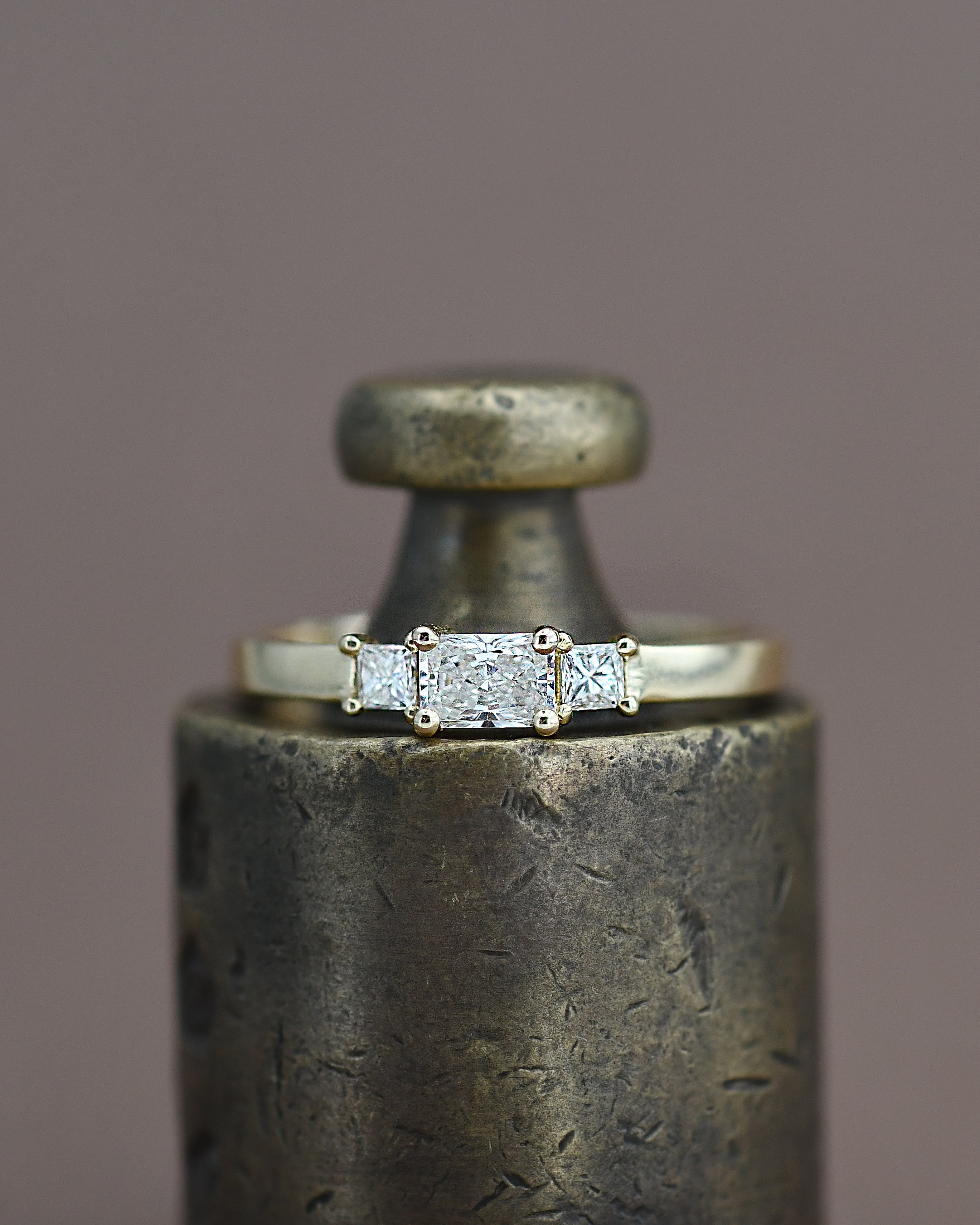 Diamond ring 