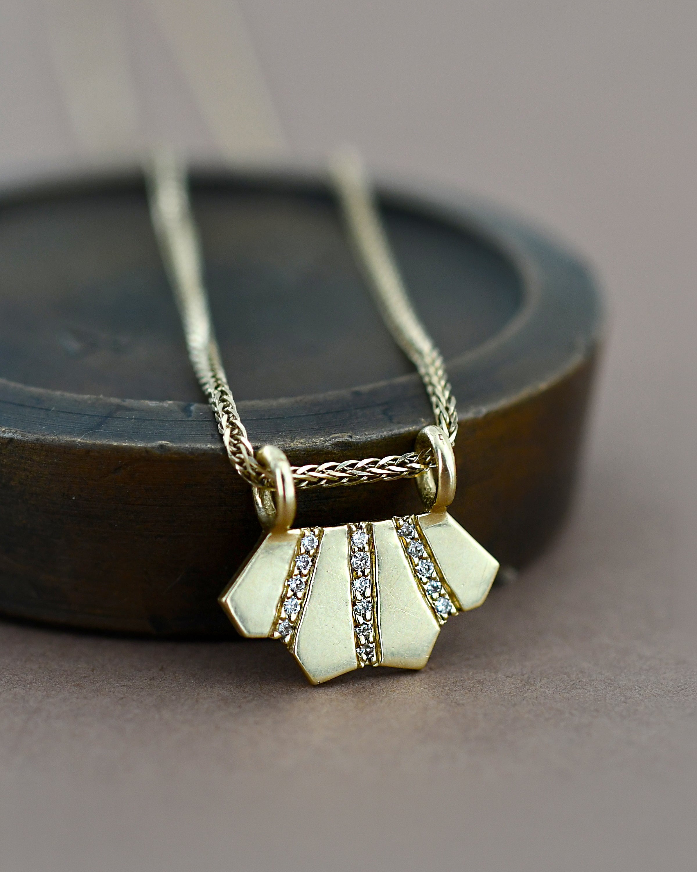 crown white diamond necklace