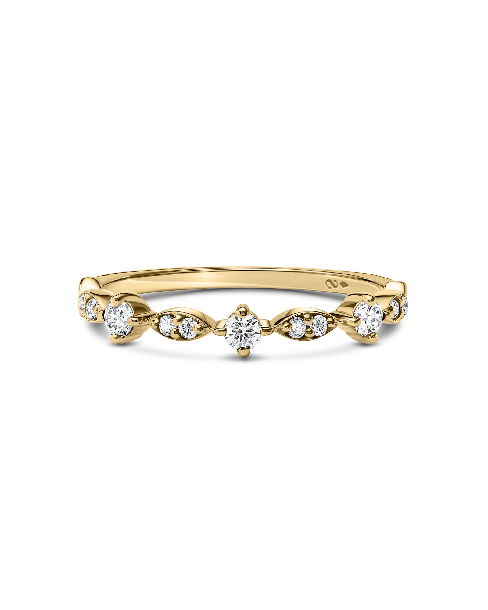 white diamonds gold ring