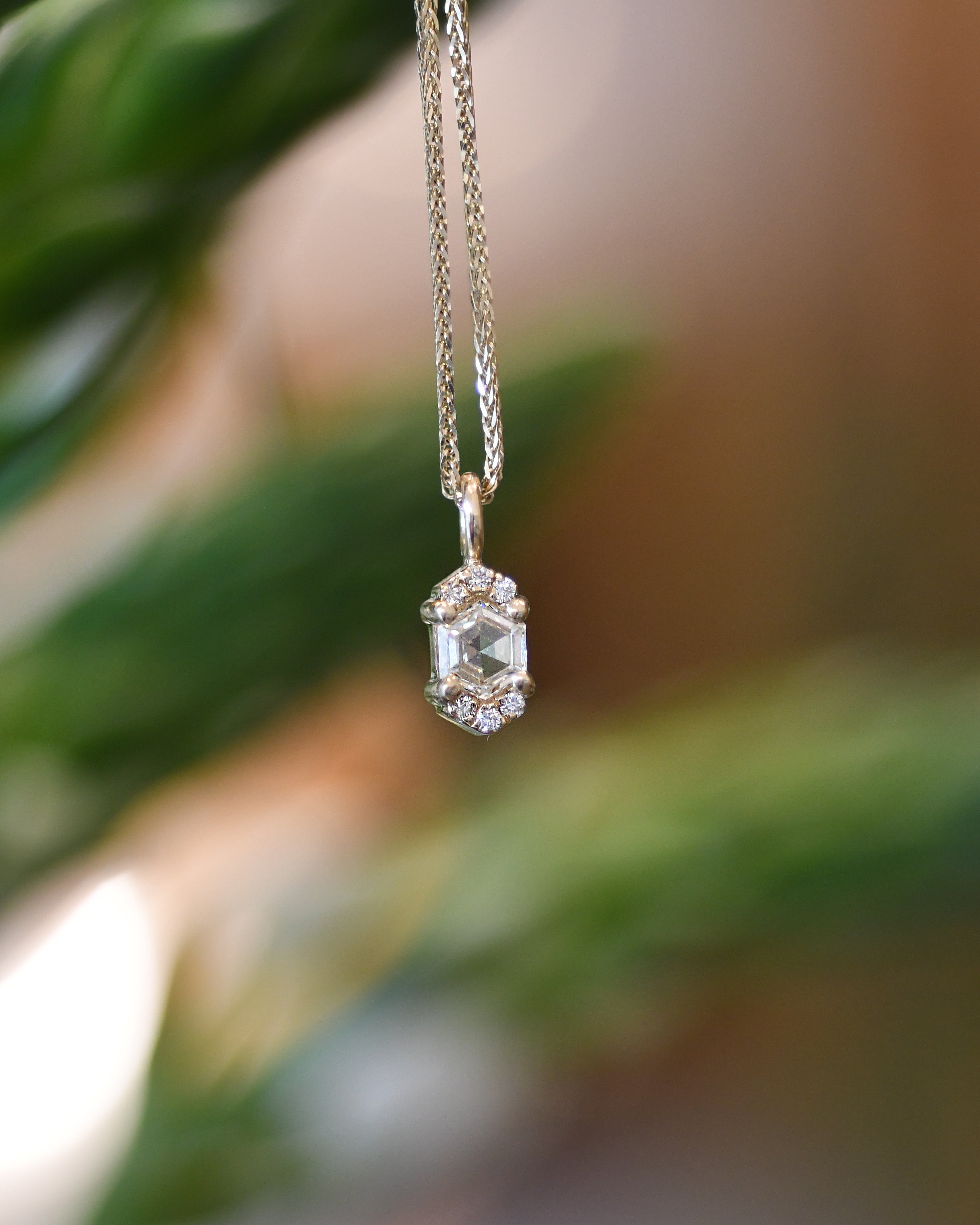  white diamond gold necklace