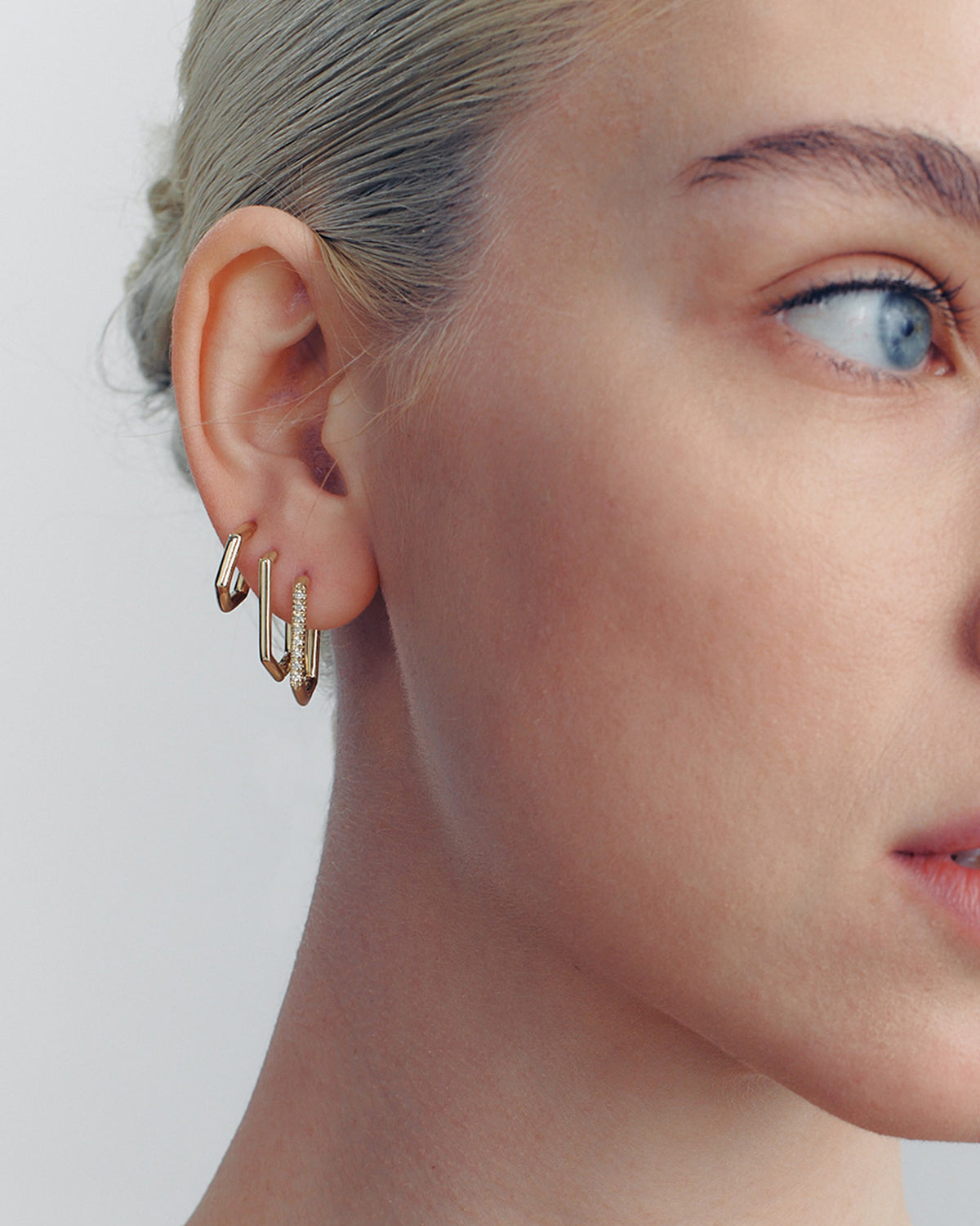 Alice White Diamonds Earrings