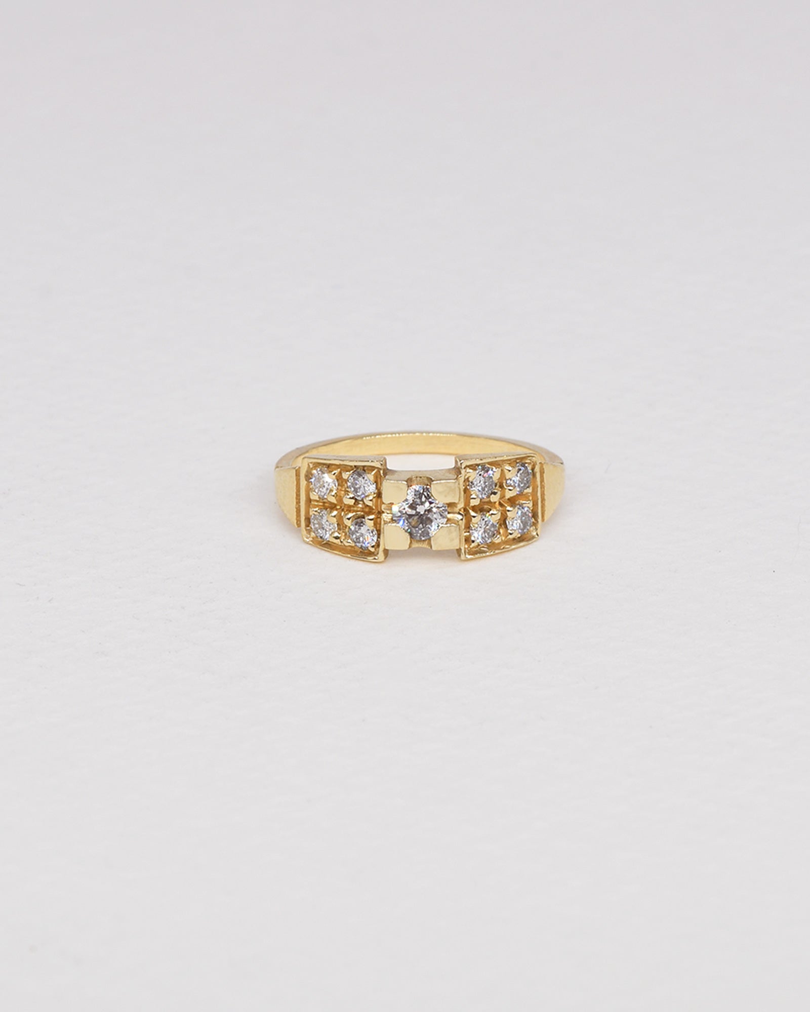 Daisy White Diamonds Ring
