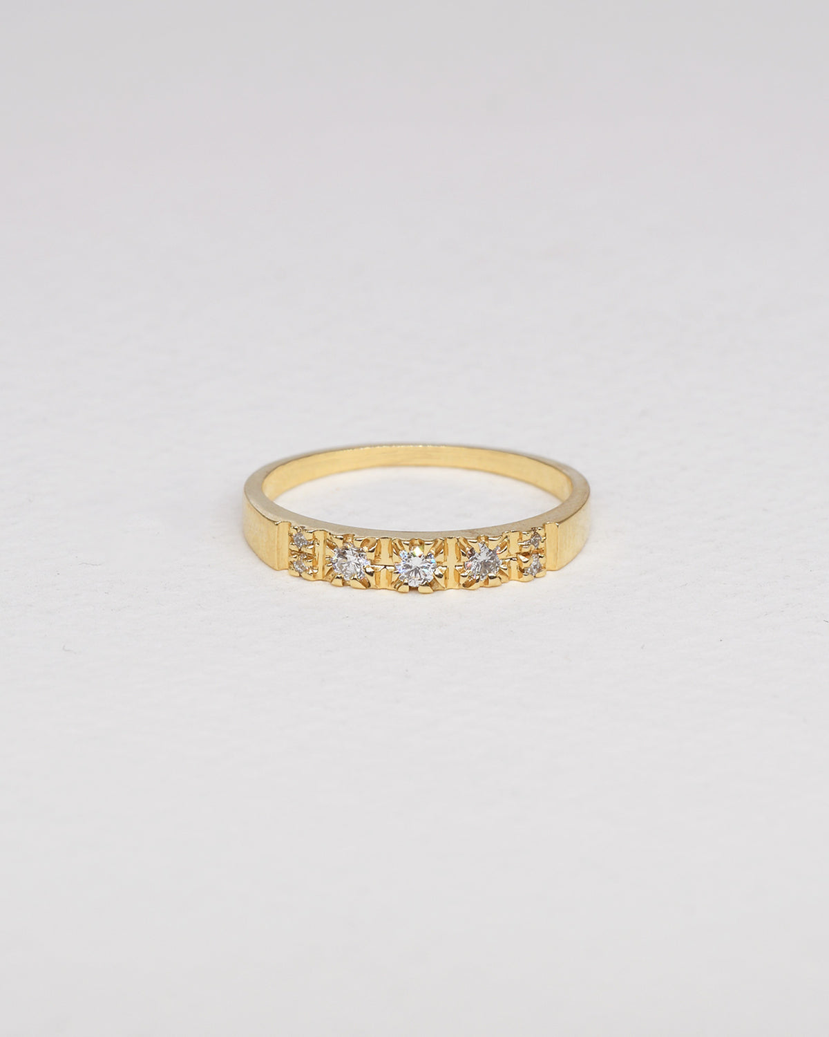 Lili White Diamonds Ring