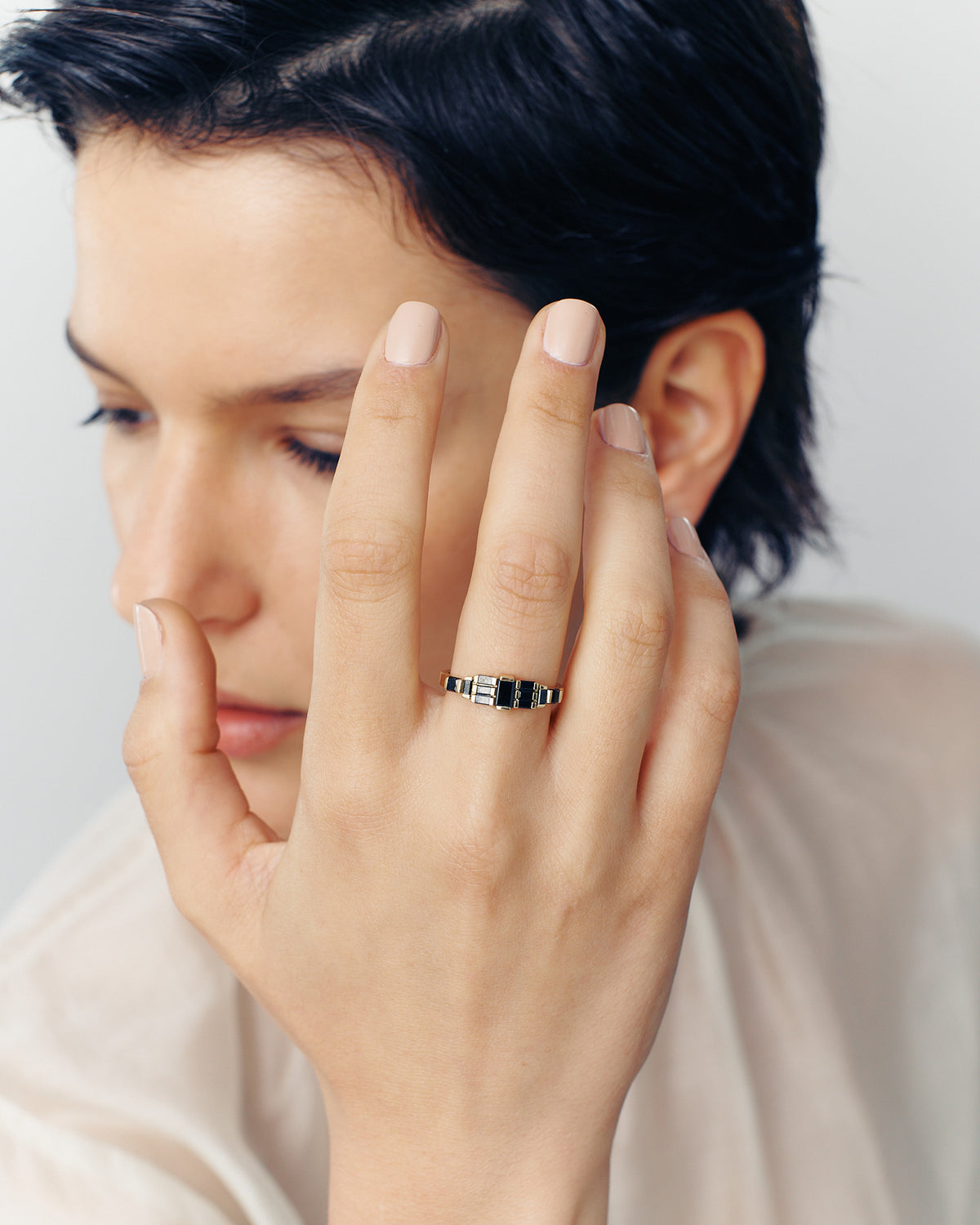 טבעת טוקיו - יהלומים שחורים